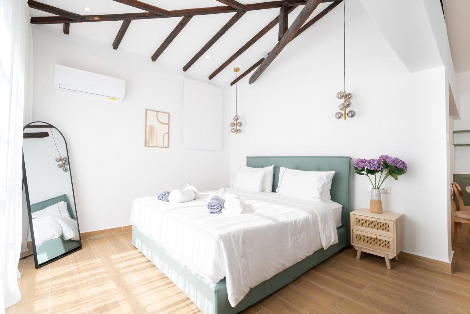 Loft Centrale Пафос Экстерьер фото