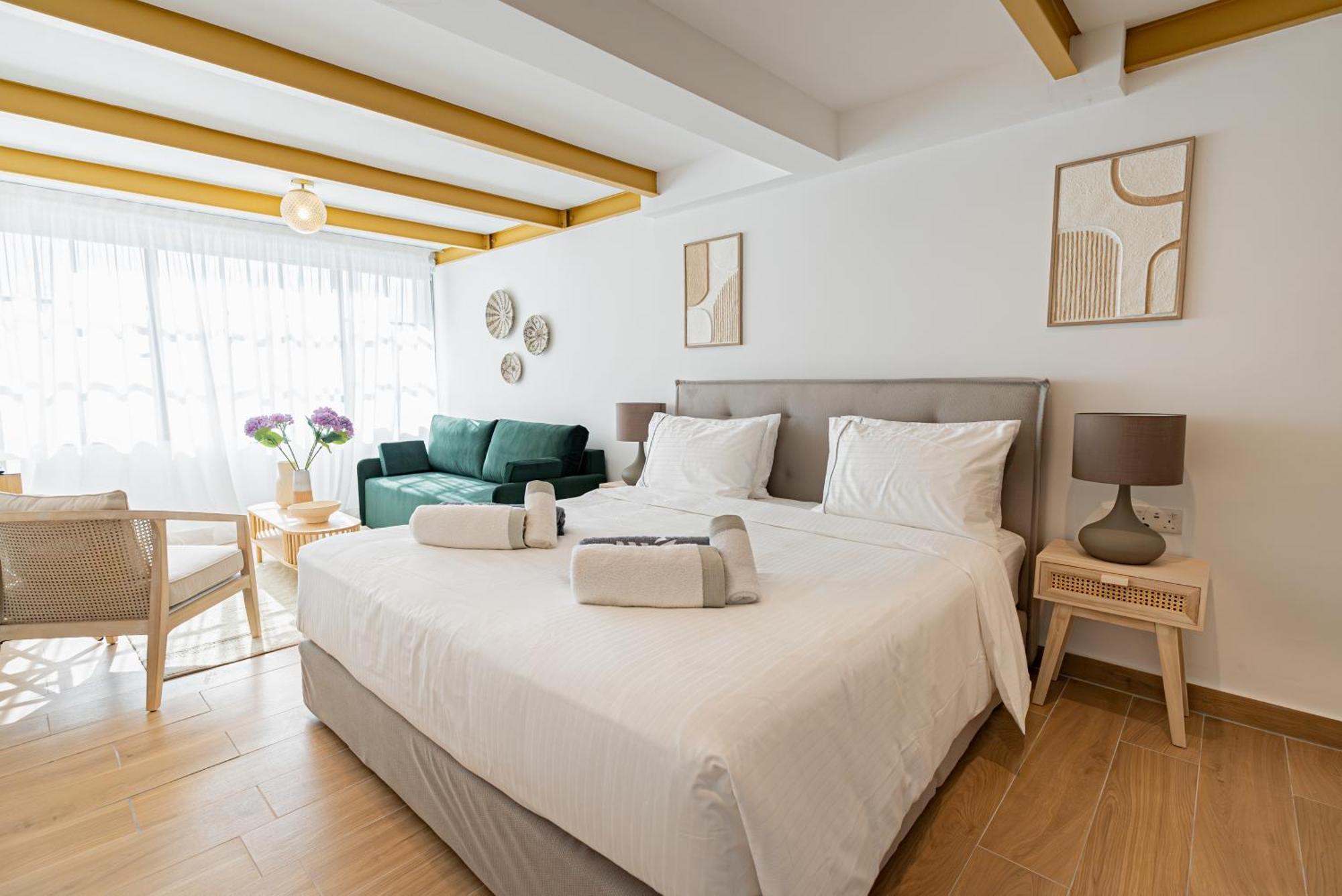 Loft Centrale Пафос Экстерьер фото