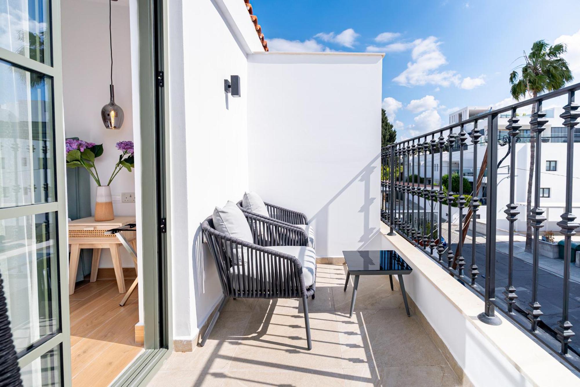Loft Centrale Пафос Экстерьер фото