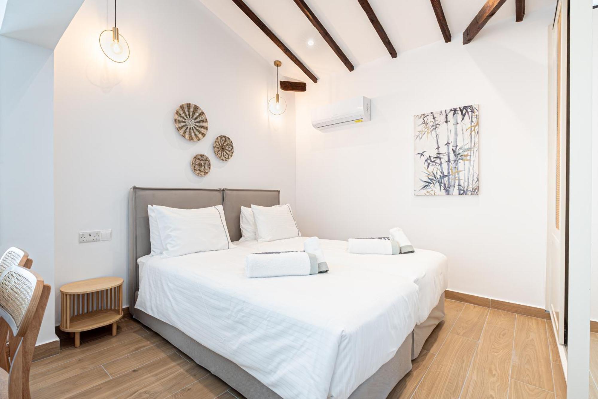 Loft Centrale Пафос Экстерьер фото